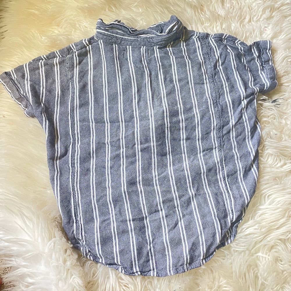 Treasure & Bond Gray Striped Front Knot Top GIrl's Size 8-10 - Picture 2 of 3